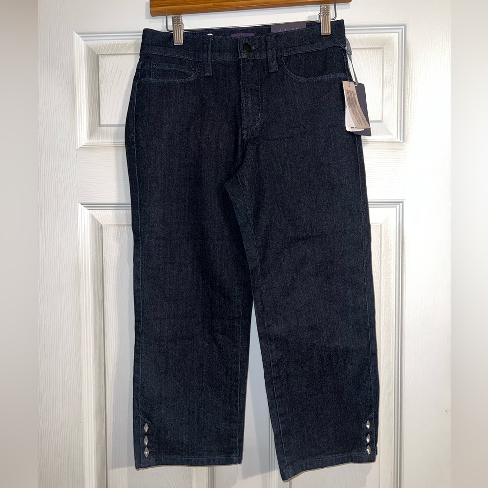 Black Straight Leg Cropped Jeans with Classic Design. Size 0. NWT.